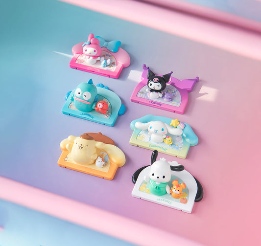 Hello Kitty/Melody/Kuromi/Cinnamoroll/Pochacco/醜魚 我的家冰箱磁鐵枱頭裝飾盲盒公仔