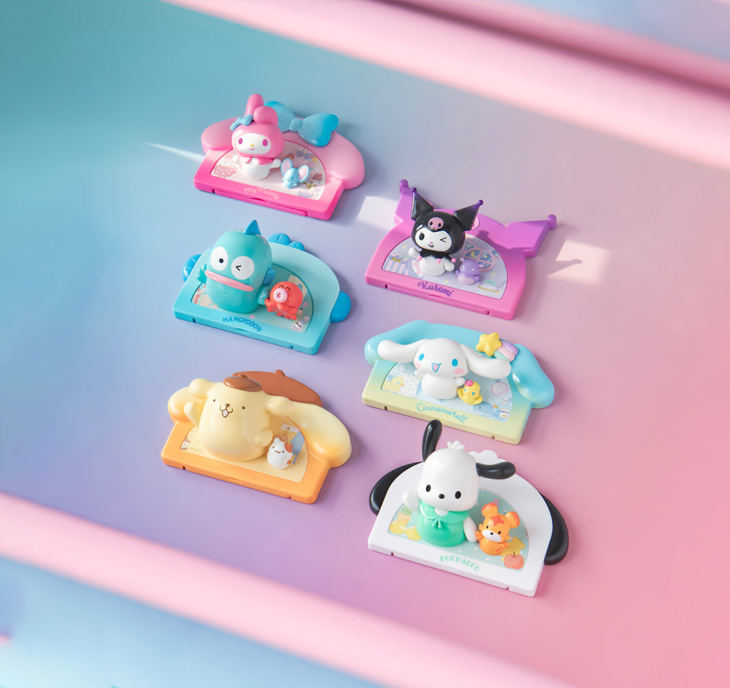 Hello Kitty／Melody／Kuromi／Cinnamoroll／Pochacco／醜魚 我的家冰箱磁鐵枱頭裝飾盲盒公仔